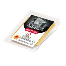 Cheese hard Asiago, fat 51%, ripened min. 3 months, 10*180g, ,Agriform