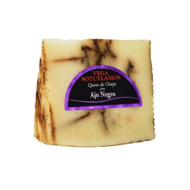 Cheese with black garlic from sheep milk, fat 55%, 16*200g, Vega Sotuelamos