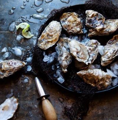 Delivery of fresh oysters