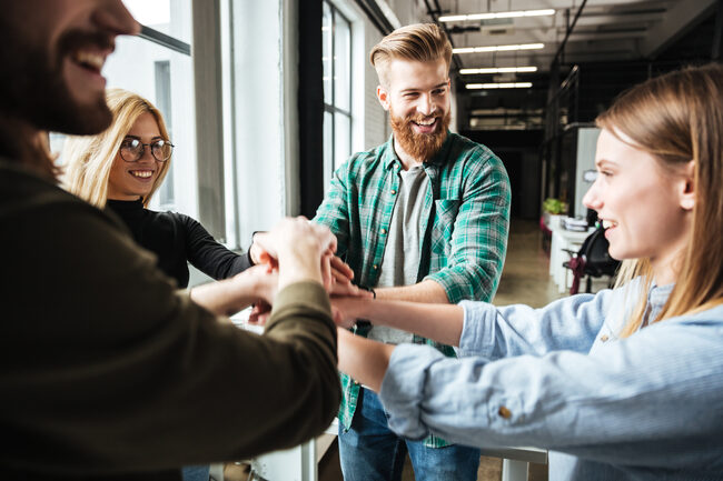 Stabils atalgojums un sociālās garantijas